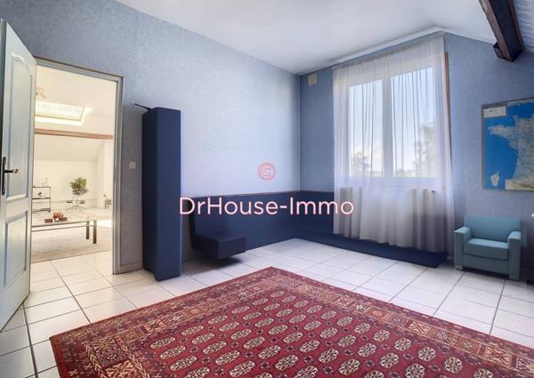 Maison à vendre 6 pièces de 243 m²