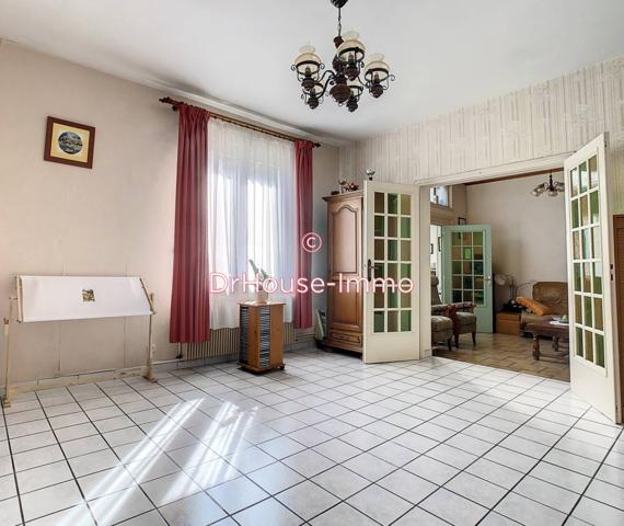 Maison à vendre 6 pièces de 243 m²