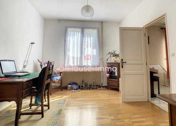 Maison à vendre 6 pièces de 243 m²