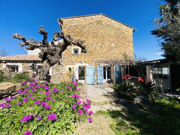 Maison en pierre de 80 m²