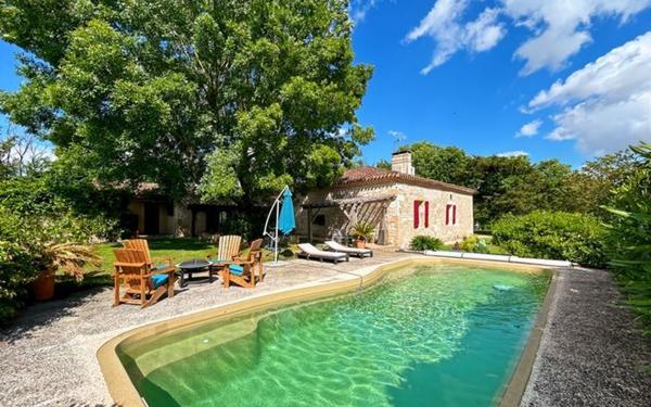 Maison à vendre    6 pièces •  Mauvezin