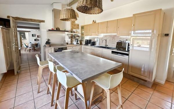 Maison à vendre    6 pièces •  Mauvezin