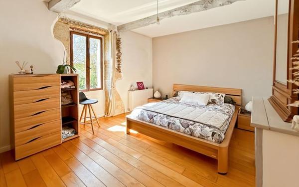 Maison à vendre    6 pièces •  Mauvezin