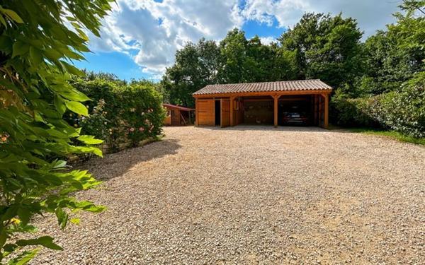 Maison à vendre    6 pièces •  Mauvezin