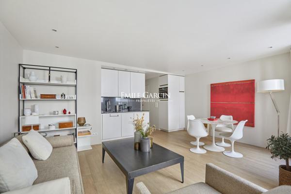A vendre - appartement - 45 m²  - Terrasse 18 m² - Paris - 75006 - Saint Germain des Prés