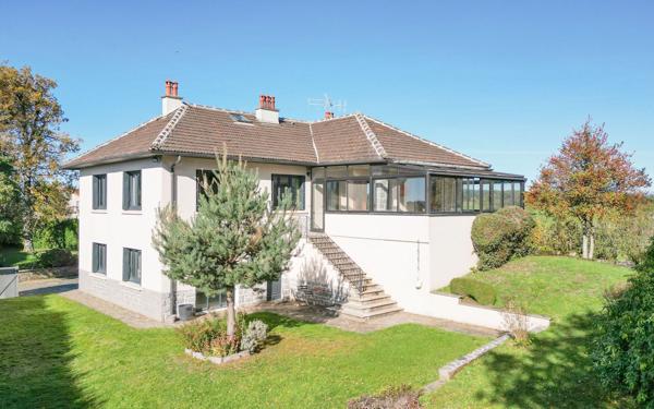 Maison à vendre    6 pièces • 199 m2 Prunet