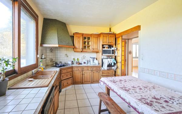 Maison à vendre    6 pièces • 199 m2 Prunet