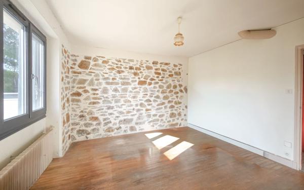 Maison à vendre    6 pièces • 199 m2 Prunet