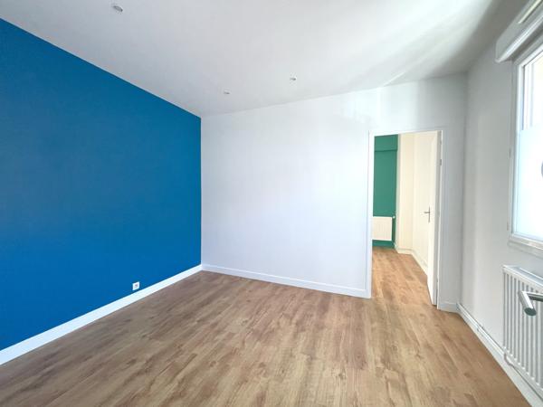 Local Commercial 6 pièces - 85 m²