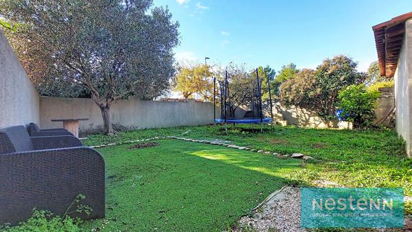 Istres, Maison 125m², type 4, 3 chambres, au calme absolu, atelier, garage, cave, véranda, terrasse et jardin