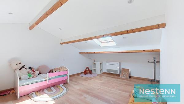 Istres, Maison 125m², type 4, 3 chambres, au calme absolu, atelier, garage, cave, véranda, terrasse et jardin