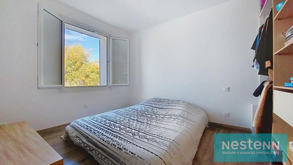 Istres, Maison 125m², type 4, 3 chambres, au calme absolu, atelier, garage, cave, véranda, terrasse et jardin