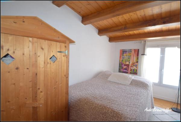 Maison à vendre 3 pièces SAINT CLEMENT DES BALEINES (17), maison à l'état neuf dans le village