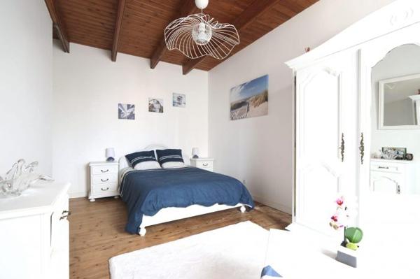 Maison en pierre avec jardin, garage et terrain constructible à Roscoff 29680