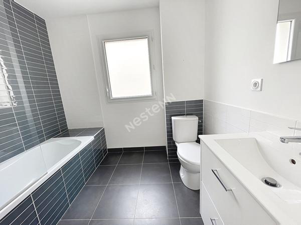 Maison récente à vendre à Avrillé - 4 chambres