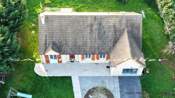 Rosny-sur-Seine : Maison contemporaine 127m2 avec vie de Plain-pied / 5 chambres / jardin clos de 840m2 autour.