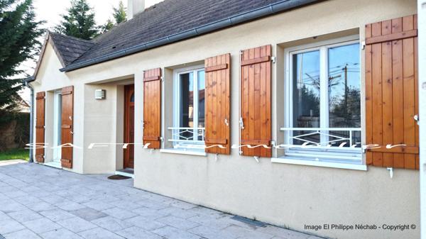 Rosny-sur-Seine : Maison contemporaine 127m2 avec vie de Plain-pied / 5 chambres / jardin clos de 840m2 autour.