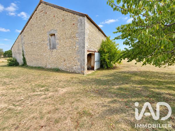 Maison à vendre 8 pièces 278 m² Baignes-Sainte-Radegonde