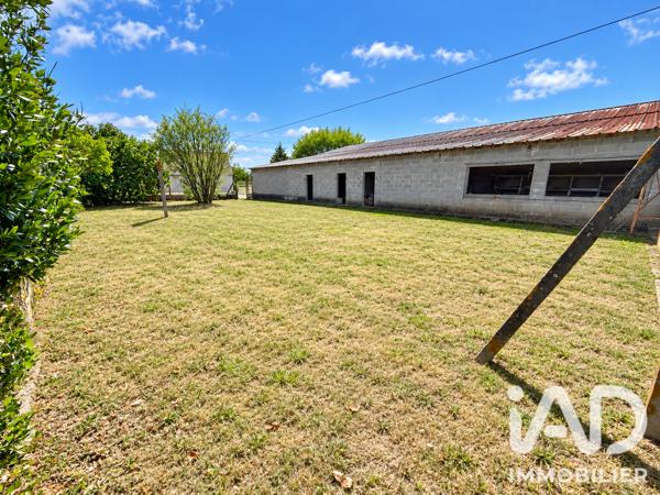 Maison à vendre 8 pièces 278 m² Baignes-Sainte-Radegonde