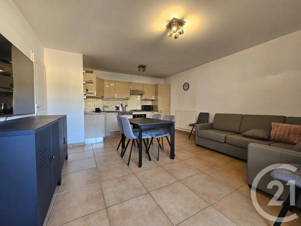 Appartement T3 à vendre  3 pièces - 63,36 m 2   SIX FOURS LES PLAGES  - 83