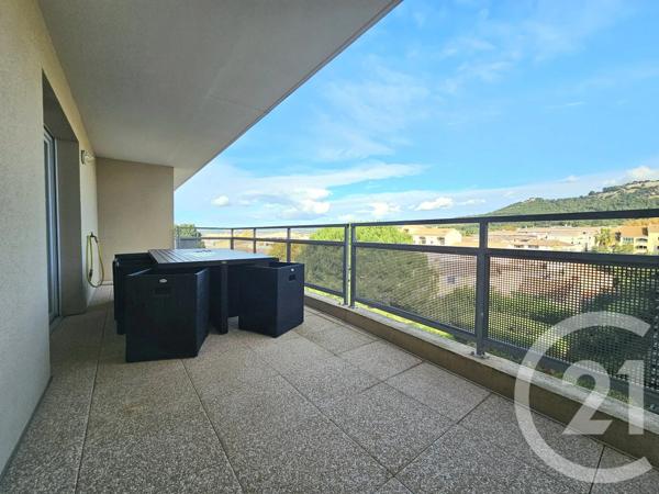 Appartement T3 à vendre  3 pièces - 63,36 m 2   SIX FOURS LES PLAGES  - 83