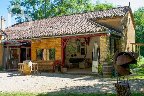 Duravel (46700) Domaine avec manoir et dépendances – Potentiel exceptionnel