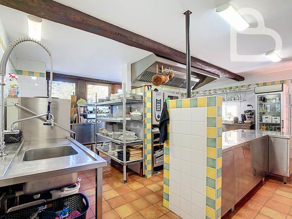 Duravel (46700) Domaine avec manoir et dépendances – Potentiel exceptionnel