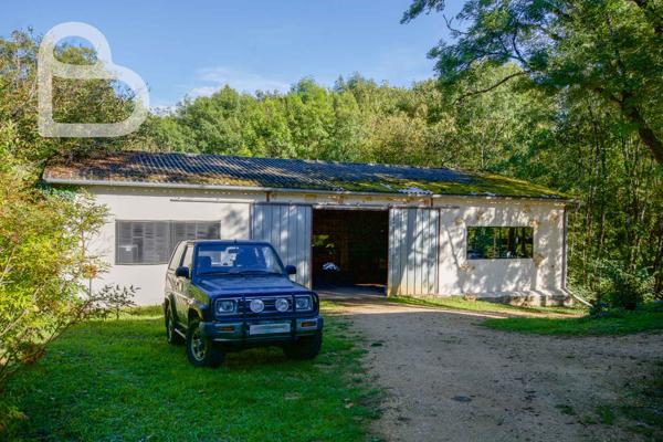 Duravel (46700) Domaine avec manoir et dépendances – Potentiel exceptionnel