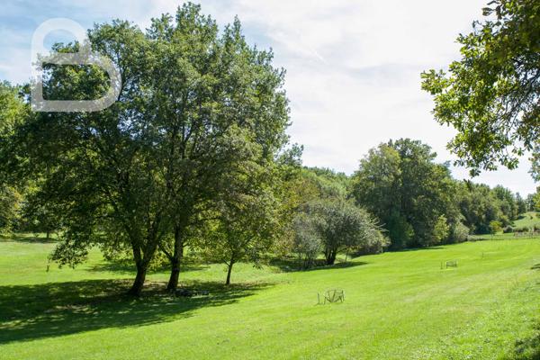 Duravel (46700) Domaine avec manoir et dépendances – Potentiel exceptionnel