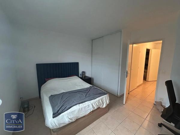 Appartement à louer 3 pièces 64.39m² Saint-Privat-des-Vieux (30340)