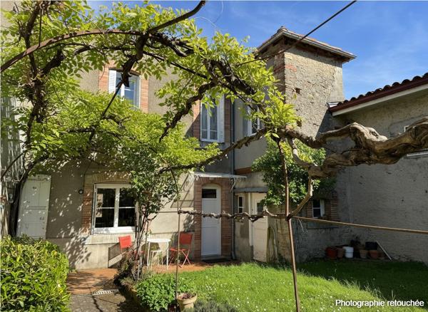 Maison de caractère au coeur d'un village Belpech