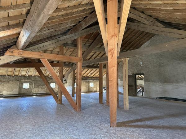 Maison de caractère au coeur d'un village Belpech