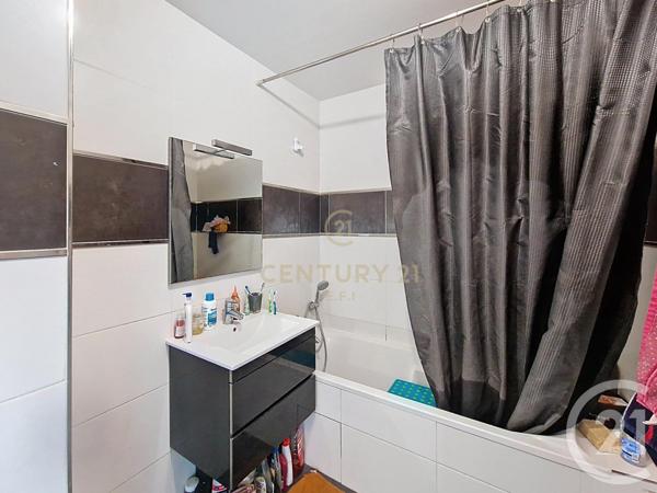 Appartement F3 à vendre  3 pièces - 55,66 m2 NOISY LE GRAND - 93