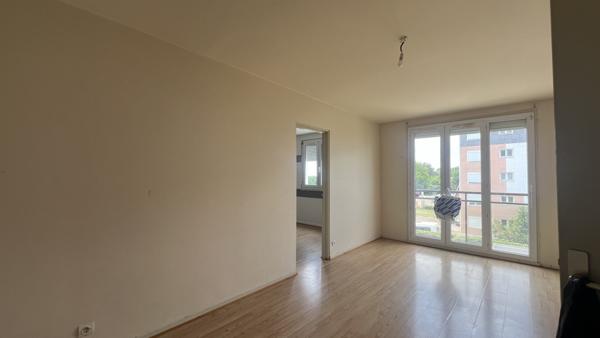 Avallon (89200) À vendre – Spacieux et lumineux appartement avec cave et box fermé – Avallon