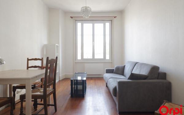 Appartement à louer    2 pièces •  Lyon 7