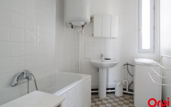 Appartement à louer    2 pièces •  Lyon 7