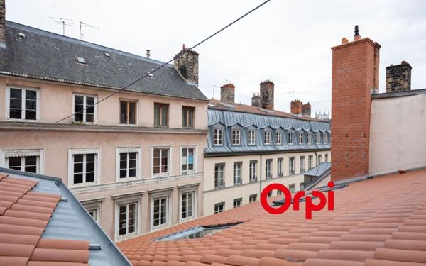 Appartement à louer    2 pièces • 52 m2 Lyon 1