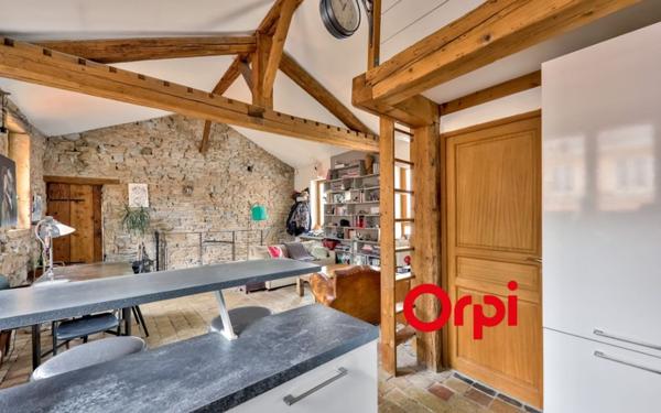 Appartement à louer    2 pièces • 52 m2 Lyon 1