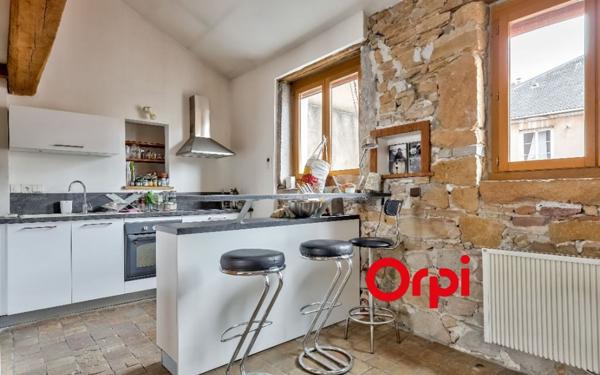 Appartement à louer    2 pièces • 52 m2 Lyon 1