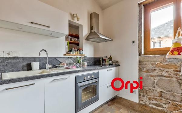 Appartement à louer    2 pièces • 52 m2 Lyon 1