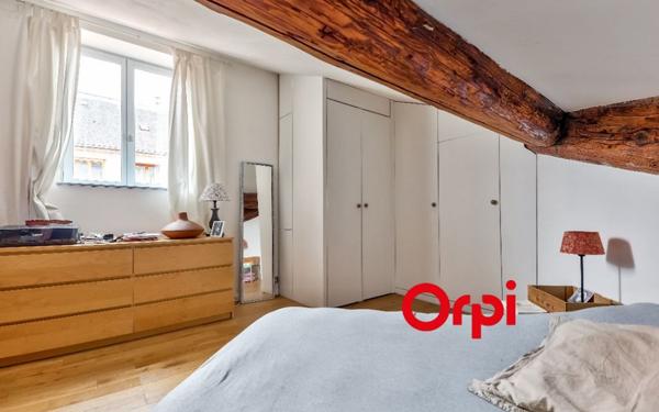 Appartement à louer    2 pièces • 52 m2 Lyon 1