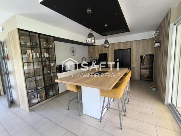 superbe maison familiale individuelle de style provençale