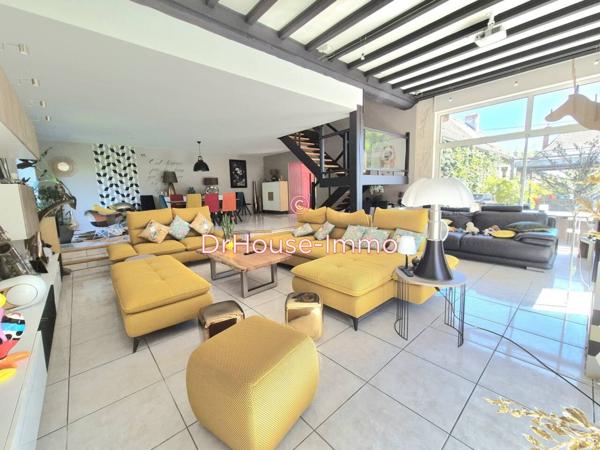 Maison à vendre 10 pièces de 293 m²