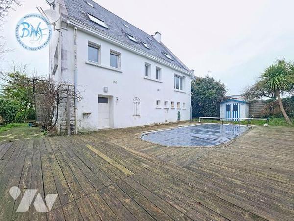 Au Cabellou, l'un des secteurs les plus recherchés de Concarneau, cette maison de caractère dév...