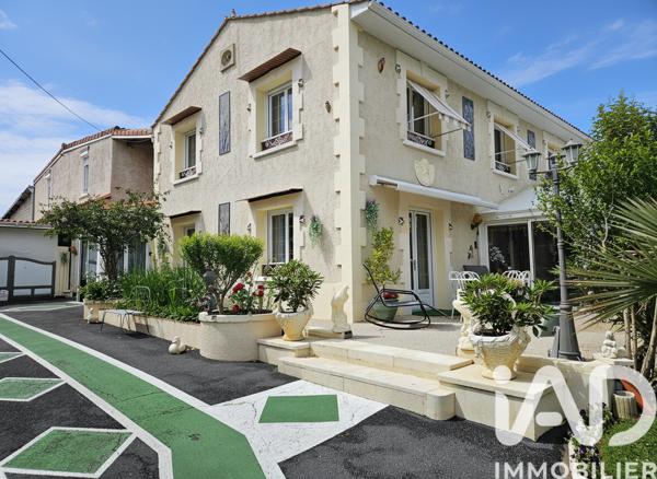 Maison à vendre 9 pièces 317,34 m² Jarnac