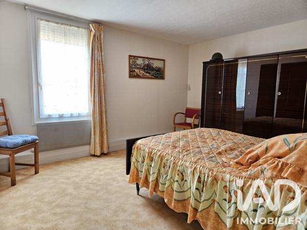 Maison à vendre 9 pièces 317,34 m² Jarnac
