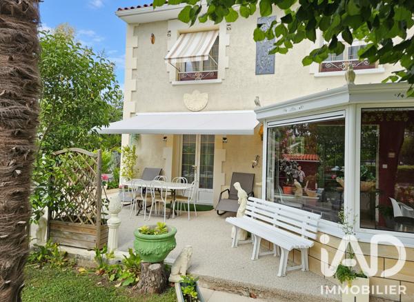 Maison à vendre 9 pièces 317,34 m² Jarnac
