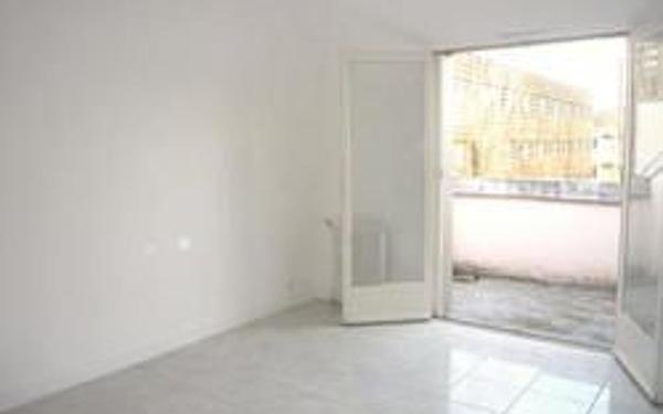 Appartement à louer    2 pièces • 41 m2 Brive-la-Gaillarde