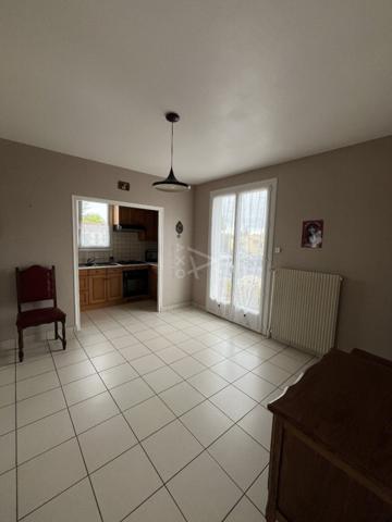 Maison sur sous-sol proche centre et commodités