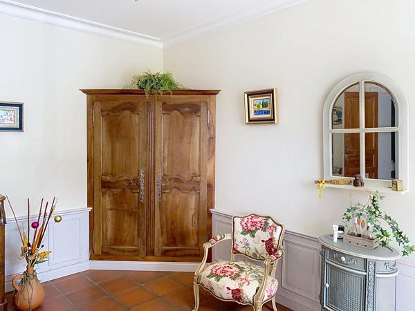 Maison à Vendre en exclusivité, 5 chambres, garage, jardin clos, située à Saint Jean D'hermine, 30 minutes de La Roche Sur Yon, Luçon et Fontenay Le Comte.